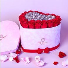 Velvet Heart Box with Preserved Roses | Luxury Gift for Valentines Day | Send Flowers to Milan | FlorPassion