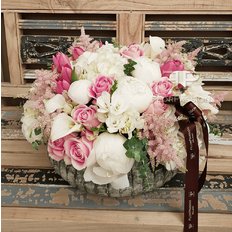 Luxury Floral Composition | Sending Flowers to Milan  Monza Como